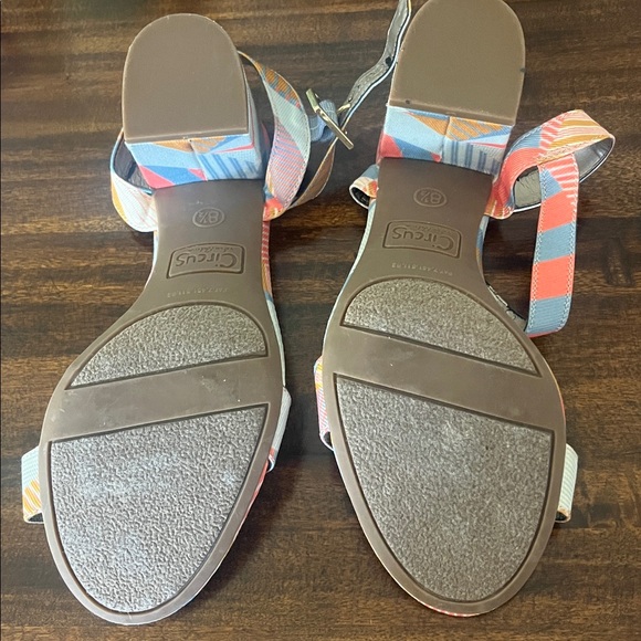 Circus by Sam Edelman Multicolor Geometric Heels - Picture 5 of 7